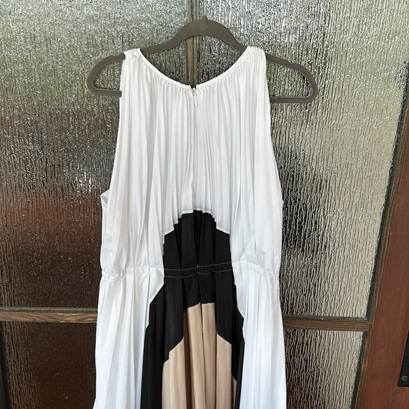 Bibhu Mohapatra Chic Black and White Maxi pleated Dress with Tan Accents size 16 - Picture 16 of 17